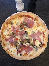 Photo n°39 de Da Lucia à Paris (Pizzas à emporter)