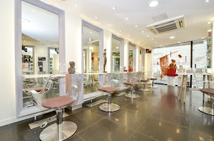 Photo n°3 de Caractère à La Ferté-Alais (Salon de coiffure)