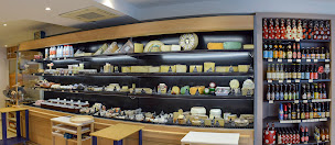 Photo n°20 de Les Délices de Cé - Epicerie Fine - Fromagerie - Charcuterie - Primeur - Cave - Paniers Gourmands - Planches Apéros à Les Ponts-de-Cé (Cave à vins)