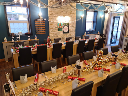 The Hunters Lodge Inn