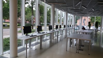 Photos of Pārventa library