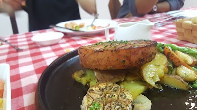 Photos of TELL Restaurant & Beer Garden ភោជនីយដ្ឋាន ថែល