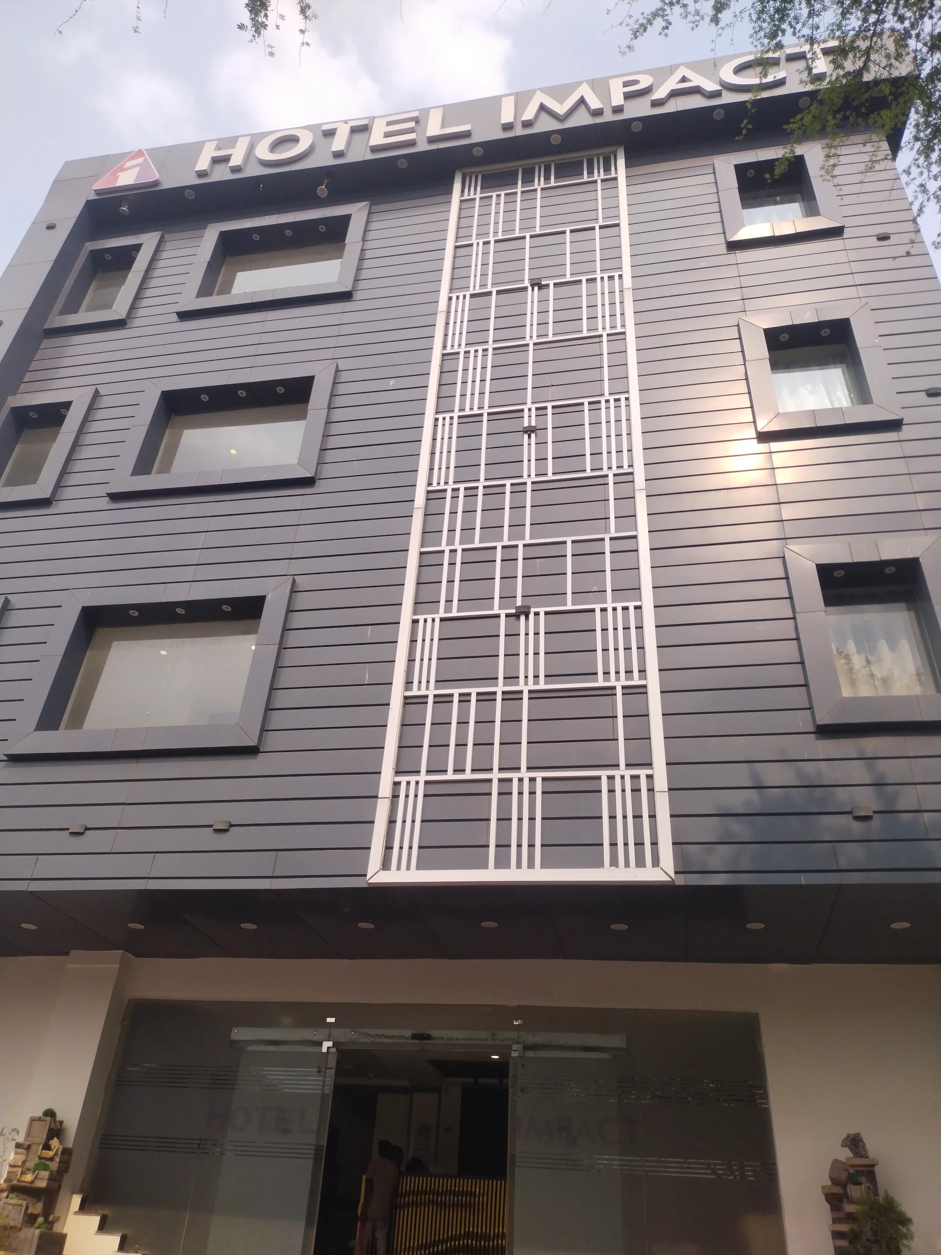Hotel Impact