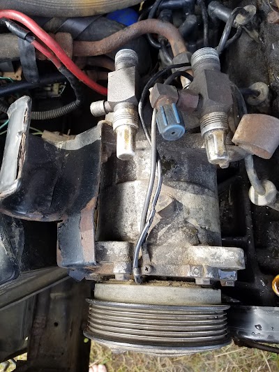 Photos of Glueck's Auto Parts II Inc