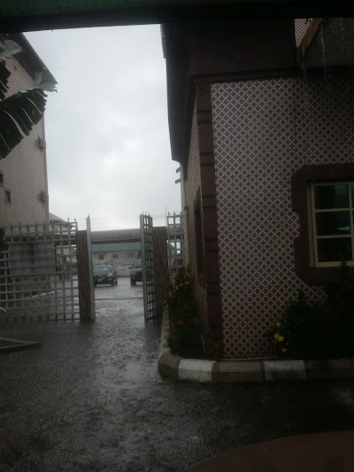 Photos of The Oaks Hotel