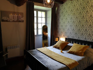 Photo n°21 de Manoir de l'Alleu à La Chapelle-Chaussée (Borne de recharge de véhicules électriques)
