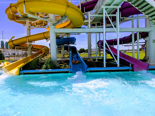 Hurricane Harbor Oklahoma City - Thumbnail