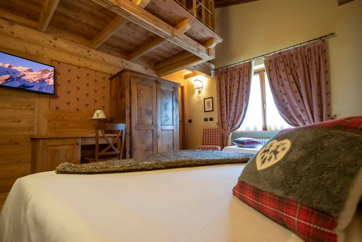 Laghetto Alpine Hotel & Restaurant by null