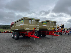 Photo n°21 de Monlezun SARL : Concessionnaire et Distributeur Kubota, Merlo, Pöttinger, Weidemann à Lalanne-Trie (Service de réparation de matériel agricole)
