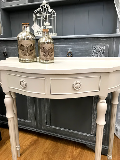 Valeries Rustic Brush - Visual