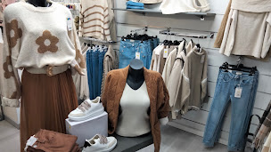 Photo n°22 de jeanne à Pithiviers (Magasin de vêtements pour femmes)