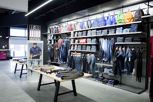 Photo n°5 de Next Showroom Orthez à Orthez (Magasin de chaussures)