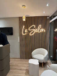 Photo n°10 de Le Salon à Pontault-Combault (Salon de coiffure)