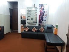 Medley Beauty Saloon, Boutique and Ladies GYM lahore