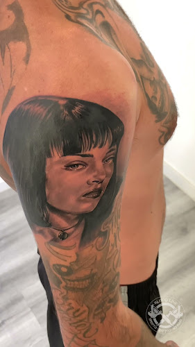 Blood Line Tattoo®️| Studio Horário de abertura