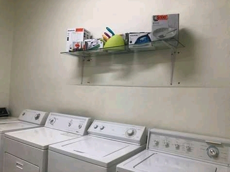 Taller de lavadoras y refrigeradores, Cuevas - Thumbnail