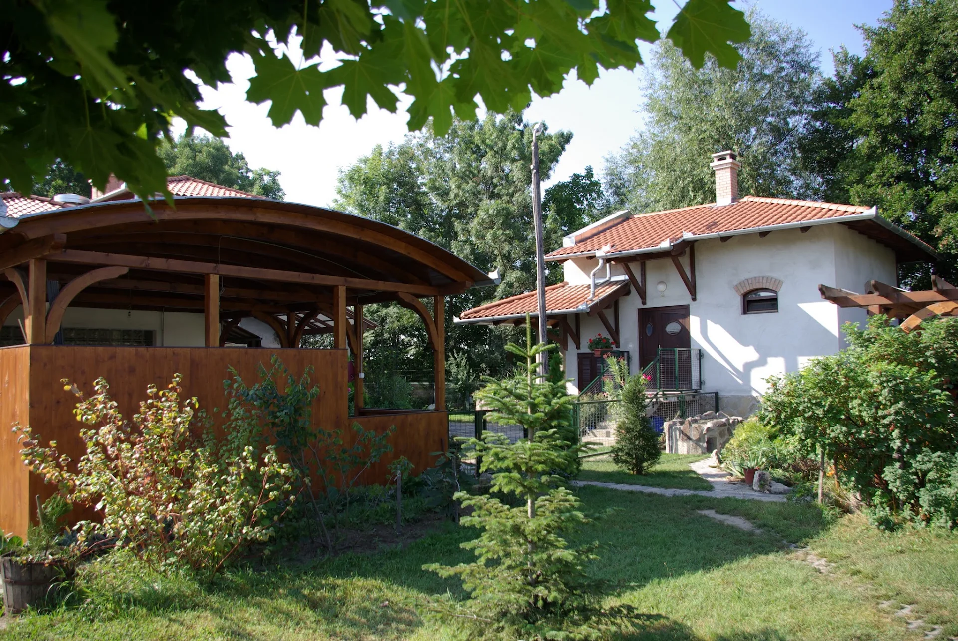 DABASI LOVAS VENDÉGHÁZ