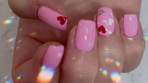 Couture Nail & Waxing Logo