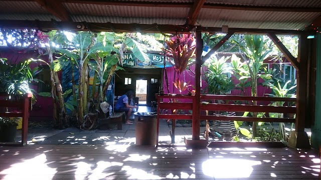 Banana Bungalow Maui Hostel