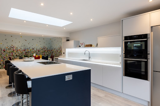 Kitchens Bespoke - Visual