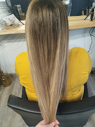 Photo n°7 de Mar plij coiffeur et bistrot à Saint-Denis-en-Val (Salon de coiffure)