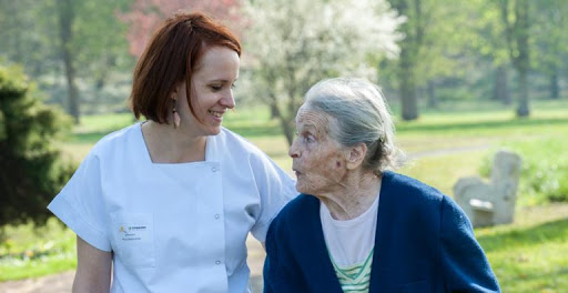 Photo de EHPAD La Compassion - Domfront à Domfront-en-Champagne (72240)