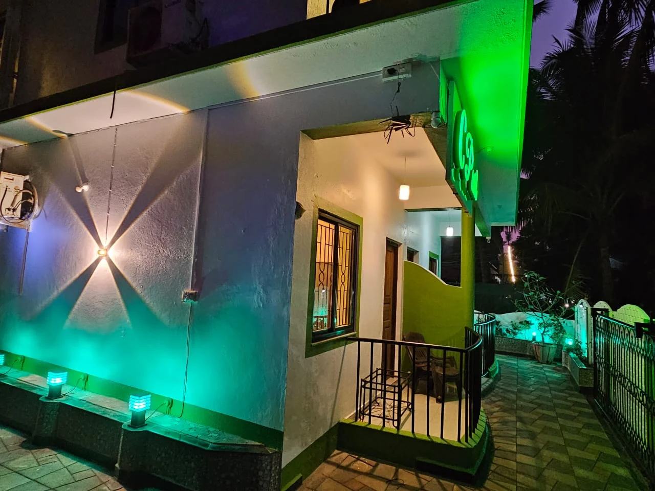 C Pearl Guest House