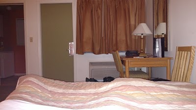 Photos of Casa Loma Motel on the waterfront