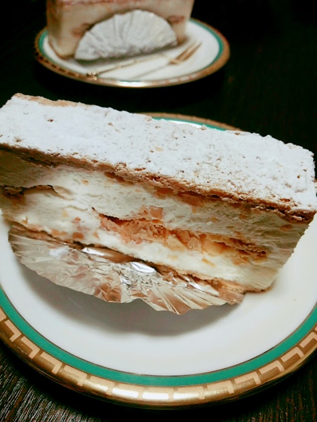 エストローヤル