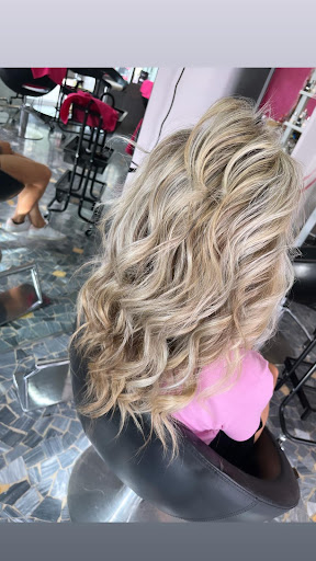 Pink Style & Beauty - Thumbnail