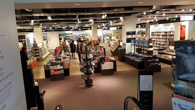 Fnac Bercy Village