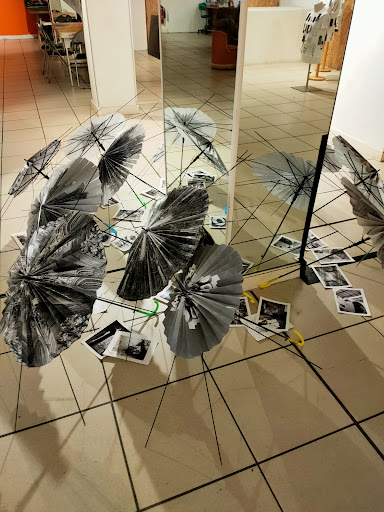 Pineapple Black - Visual
