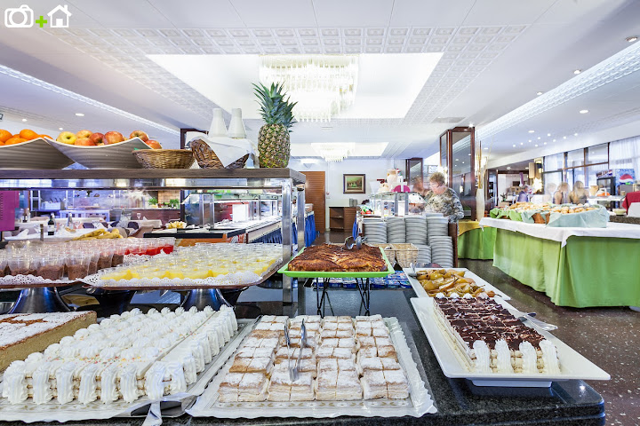 Evenia Olympic Palace by null