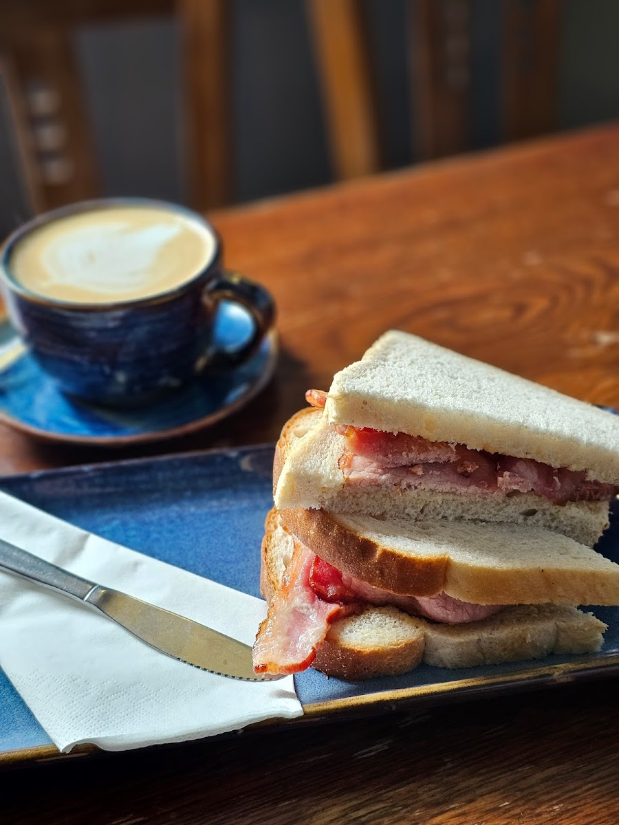 Bridges Cafe — photo 13