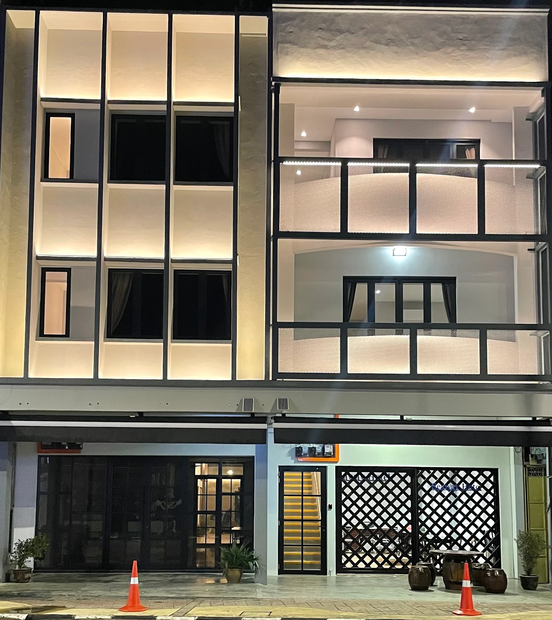 Seaway Hotel