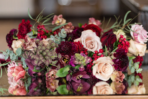 Sweetpeas and Peonies - Thumbnail