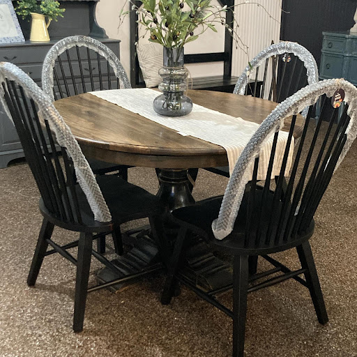 The Rustic Hinge - Visual