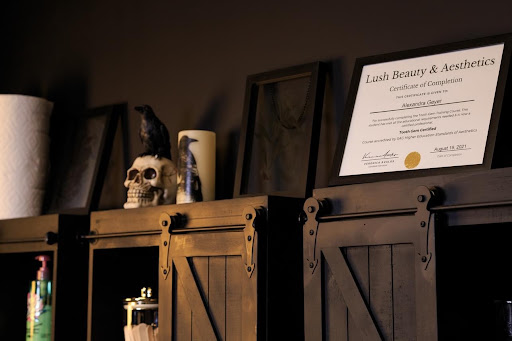 Rustic Tattoo Studio - Visual