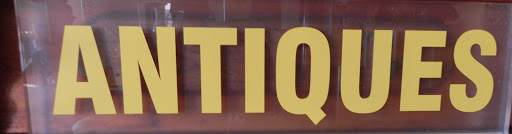 The Retro Company - Antiques - Vintage Fashions Logo