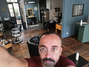Photo n°22 de Le Petit Coiffeur à Niort (Salon de coiffure)