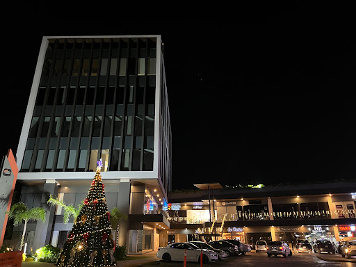 Oculoplastic Surgery Cancun Dr. Abraham Acosta, FACS. Oftalmología. Cirugía de Órbita y Oculoplástica.