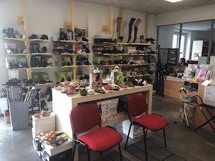 Photo n°12 de DISTRI CLUB MEDICAL Châtillon-sur-Seine à Châtillon-sur-Seine (Magasin de fauteuils roulants)