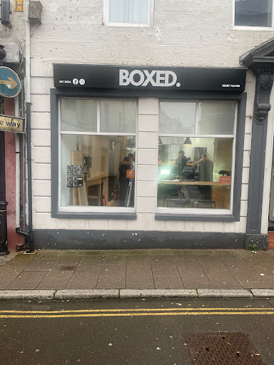 BOXED. - Visual