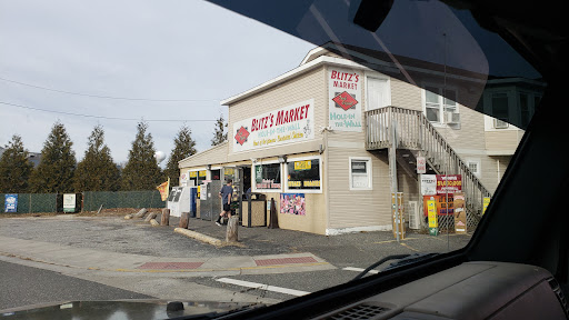 Blitz's Hole In the Wall Market - Thumbnail