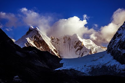 Photos of Lobuche East Summit
