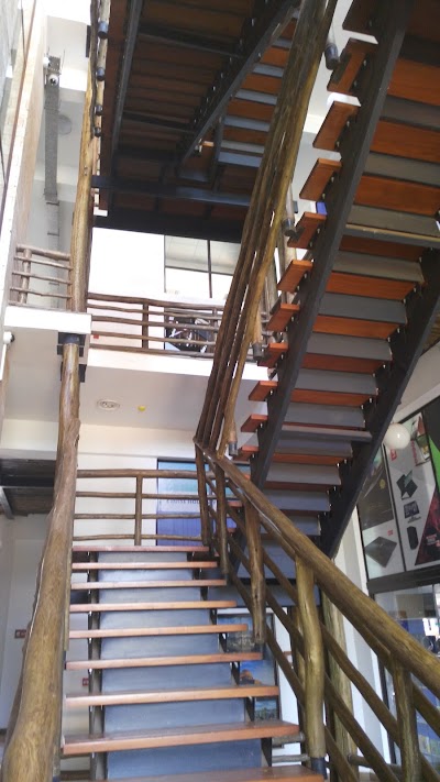 Photos of Karen Landmark (Landsdown)