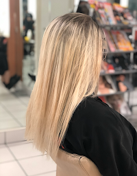 Photo n°47 de Station coiffure Nice république à Nice (Salon de coiffure)