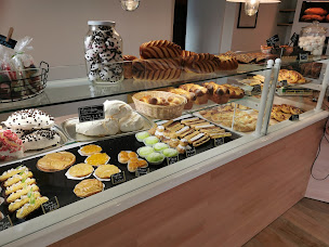 Photo n°25 de Boulangerie Maillary Hélène Cervera Anthony à Salornay-sur-Guye (Boulangerie)