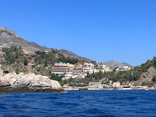 Escursioni in Barca Taormina e Giardini Naxos - Pizzichella Escursioni - Thumbnail