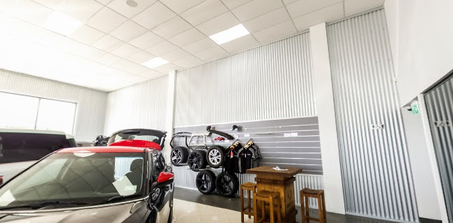 Comments and reviews of LDV Auckland West